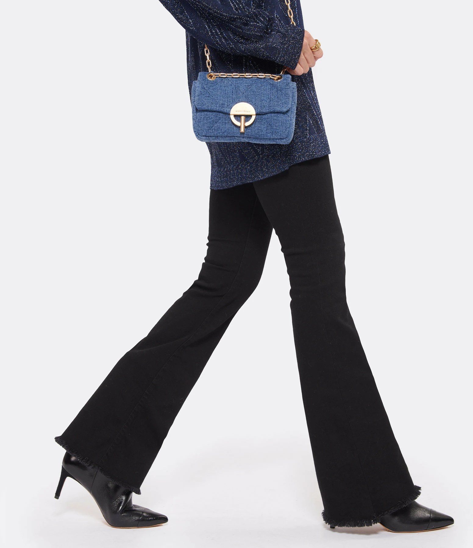 VANESSA BRUNO Sac Nano Moon Lin Indigo 8 VANESSA BRUNO Sac Nano Moon Lin Indigo – Image 6