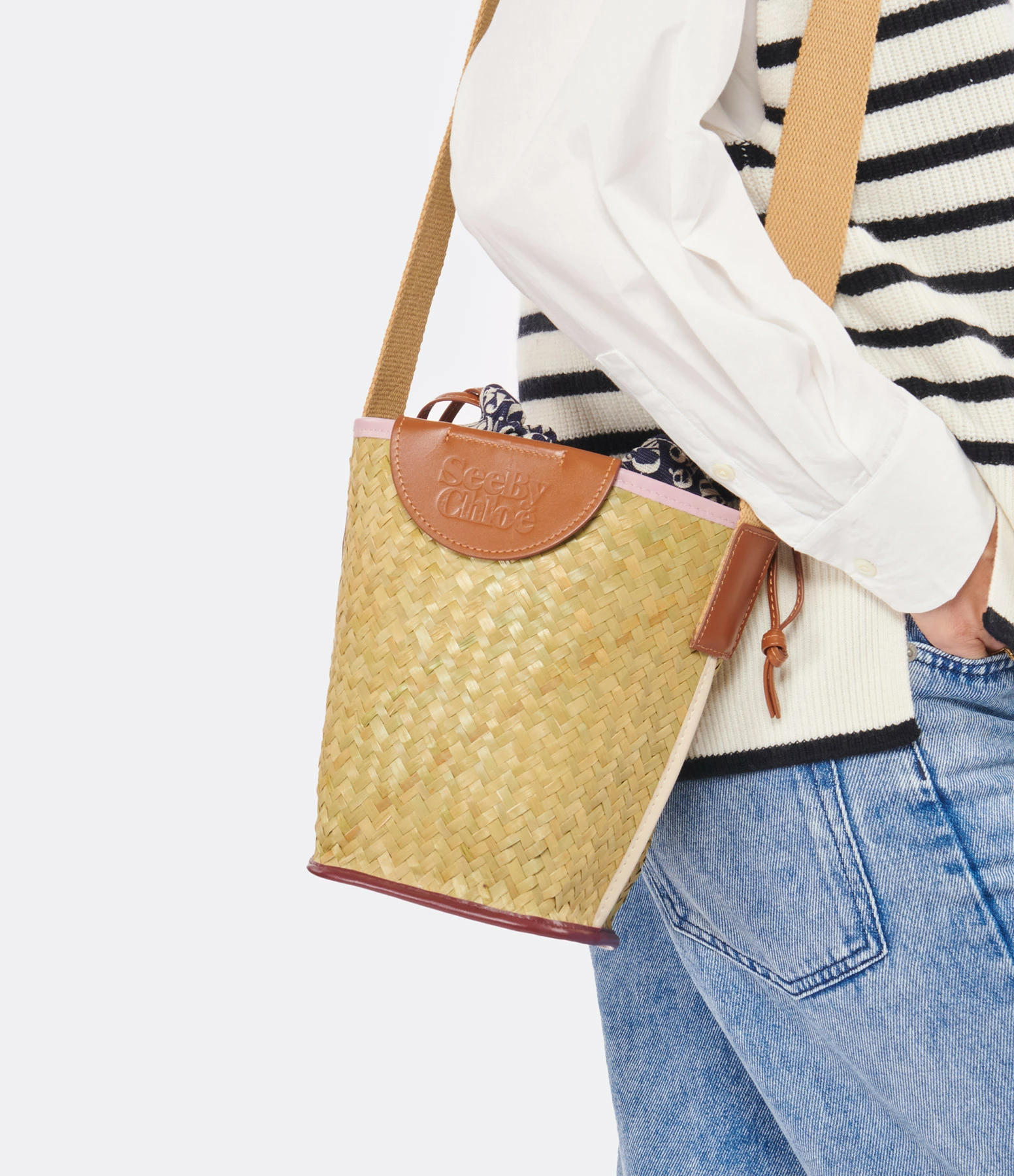SEE BY CHLOE Sac Seau Laetizia Creamy Lilac 6 SEE BY CHLOE Sac Seau Laetizia Creamy Lilac – Image 4