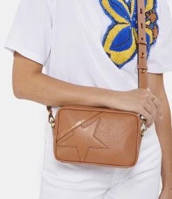 GOLDEN GOOSE Pochette Star Cuir Caramel -jerome dreyfuss shop unnamed file 1067
