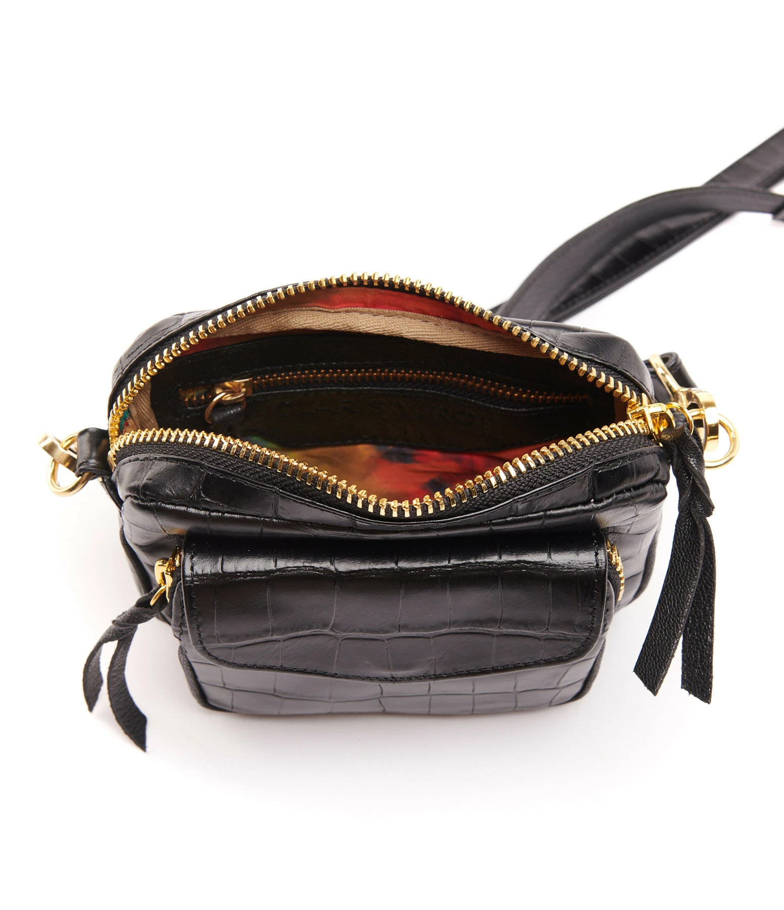 Sac Baby Charly Cuir Embossé Croco Noir, Collaboration Lulli X Claris Virot 6 Sac Baby Charly Cuir Embossé Croco Noir, Collaboration Lulli X Claris Virot – Image 4