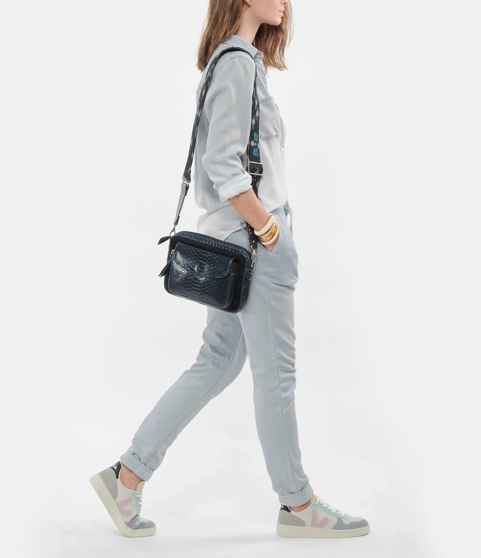 CLARIS VIROT Sac Big Charly Python Suédé Bleu Cobalt 7 CLARIS VIROT Sac Big Charly Python Suédé Bleu Cobalt – Image 5