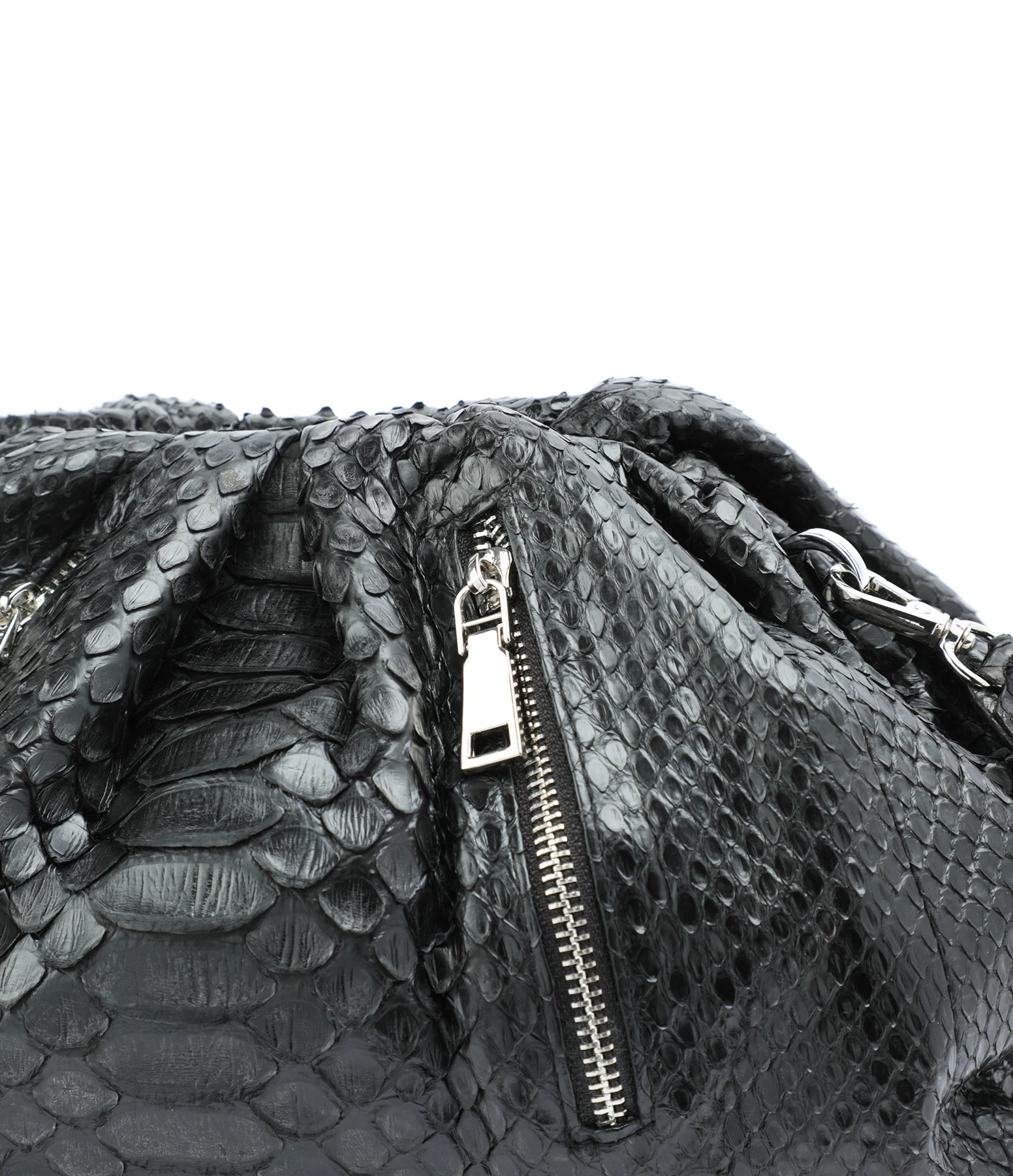 SISTA PARIS Sac Big Uniq Cuir Souple Python Zip Noir 6 SISTA PARIS Sac Big Uniq Cuir Souple Python Zip Noir – Image 4