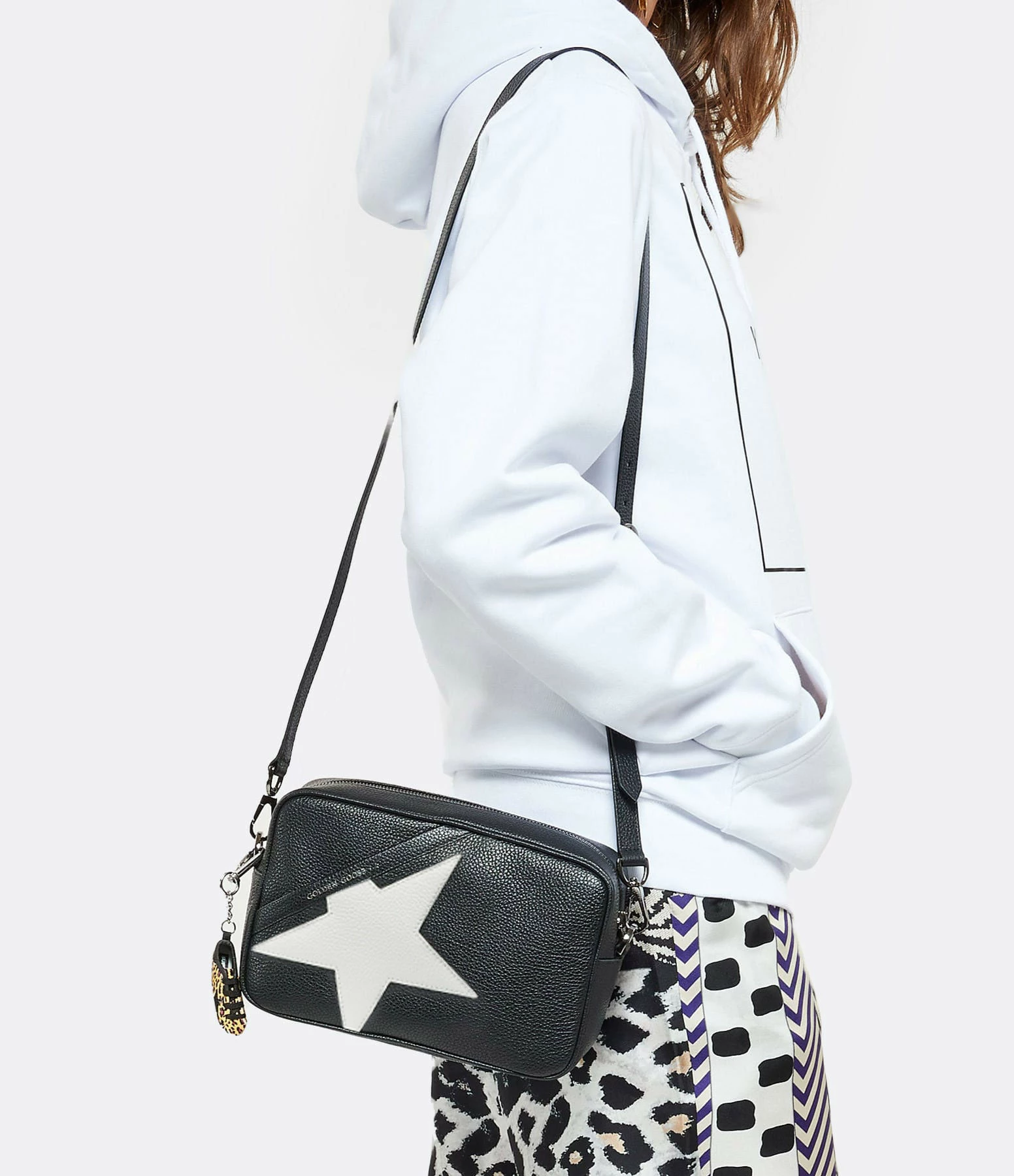 GOLDEN GOOSE Sac Star Cuir Noir Blanc 7 GOLDEN GOOSE Sac Star Cuir Noir Blanc – Image 5