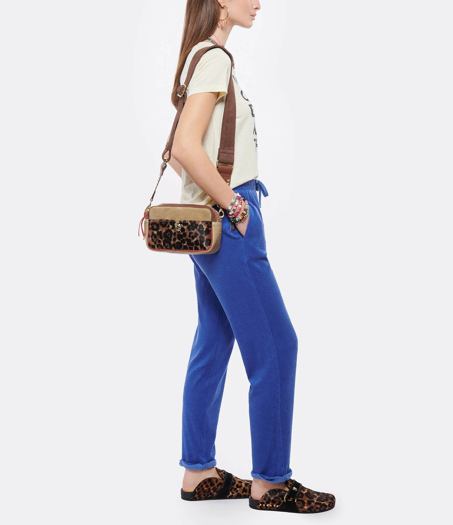 CLARIS VIROT Sac Lily Cuir Léopard Sable 8 CLARIS VIROT Sac Lily Cuir Léopard Sable – Image 6
