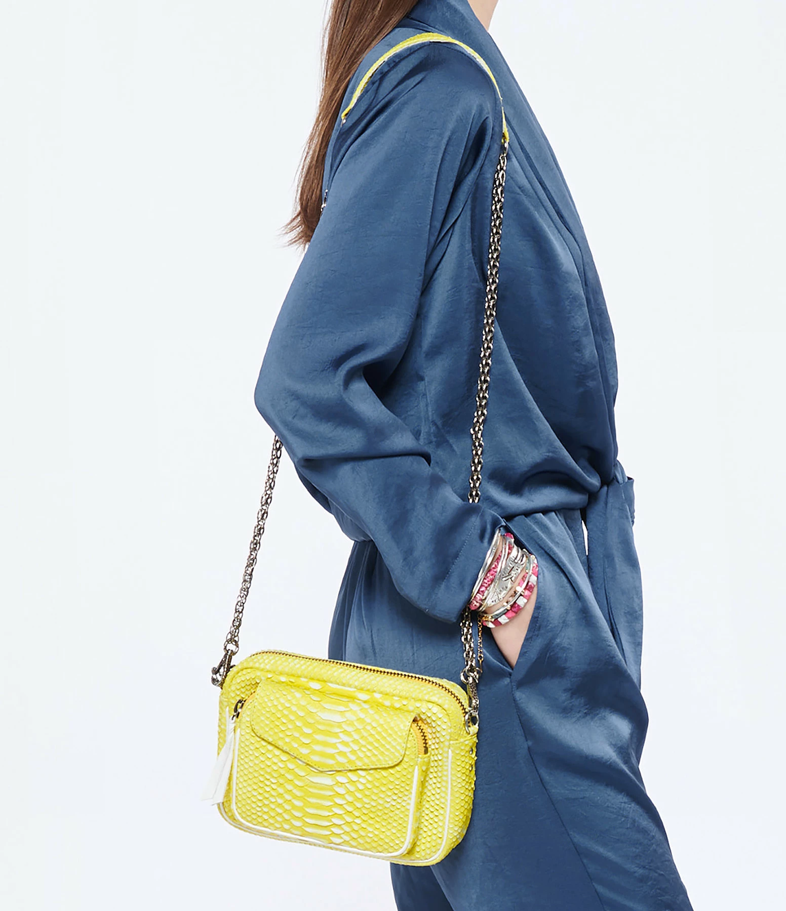 CLARIS VIROT Sac Charly Python Jaune Fluo 5 CLARIS VIROT Sac Charly Python Jaune Fluo – Image 3