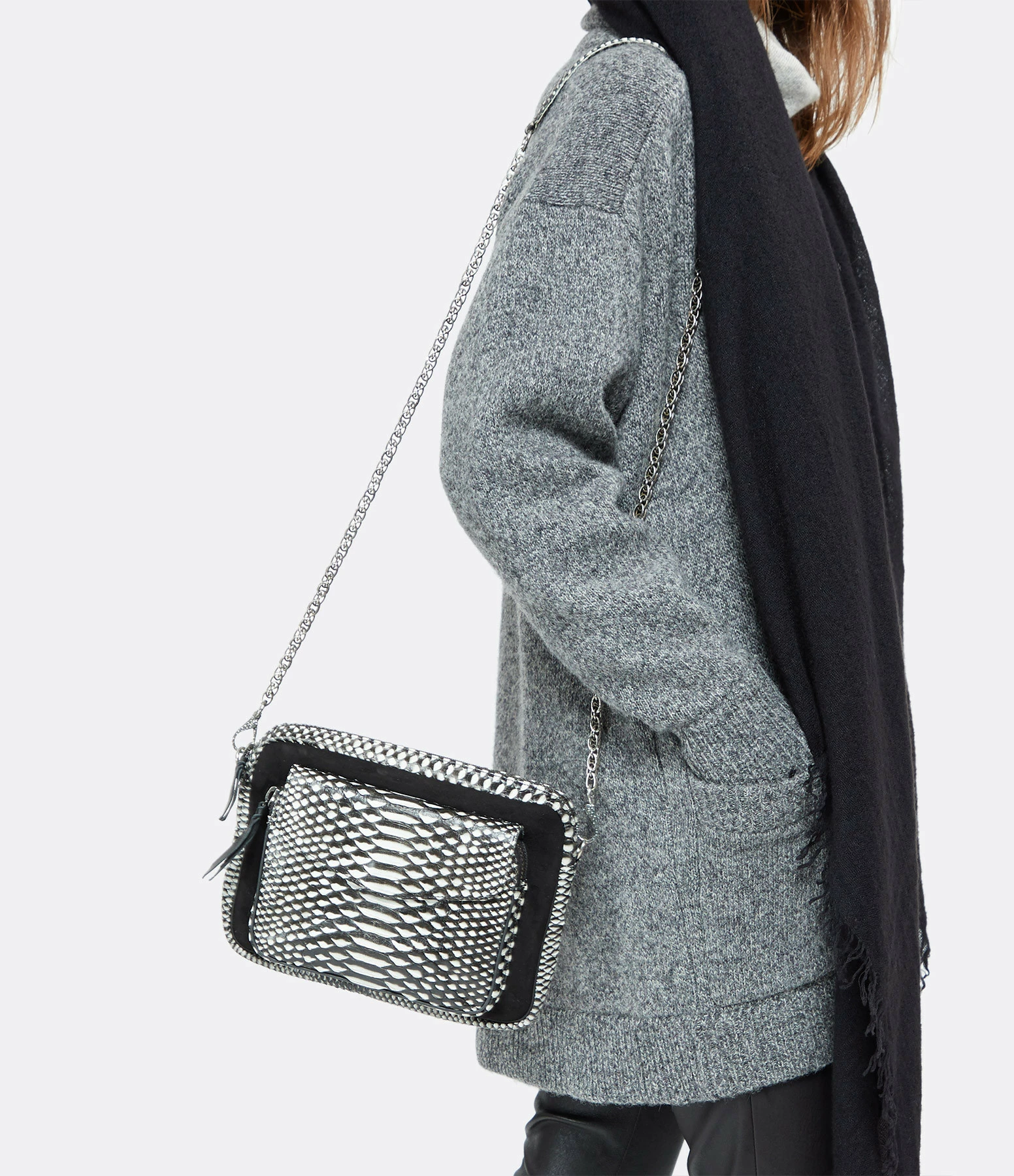 CLARIS VIROT Sac Big Charly Python, Suédé Noir Blanc 7 CLARIS VIROT Sac Big Charly Python, Suédé Noir Blanc – Image 5