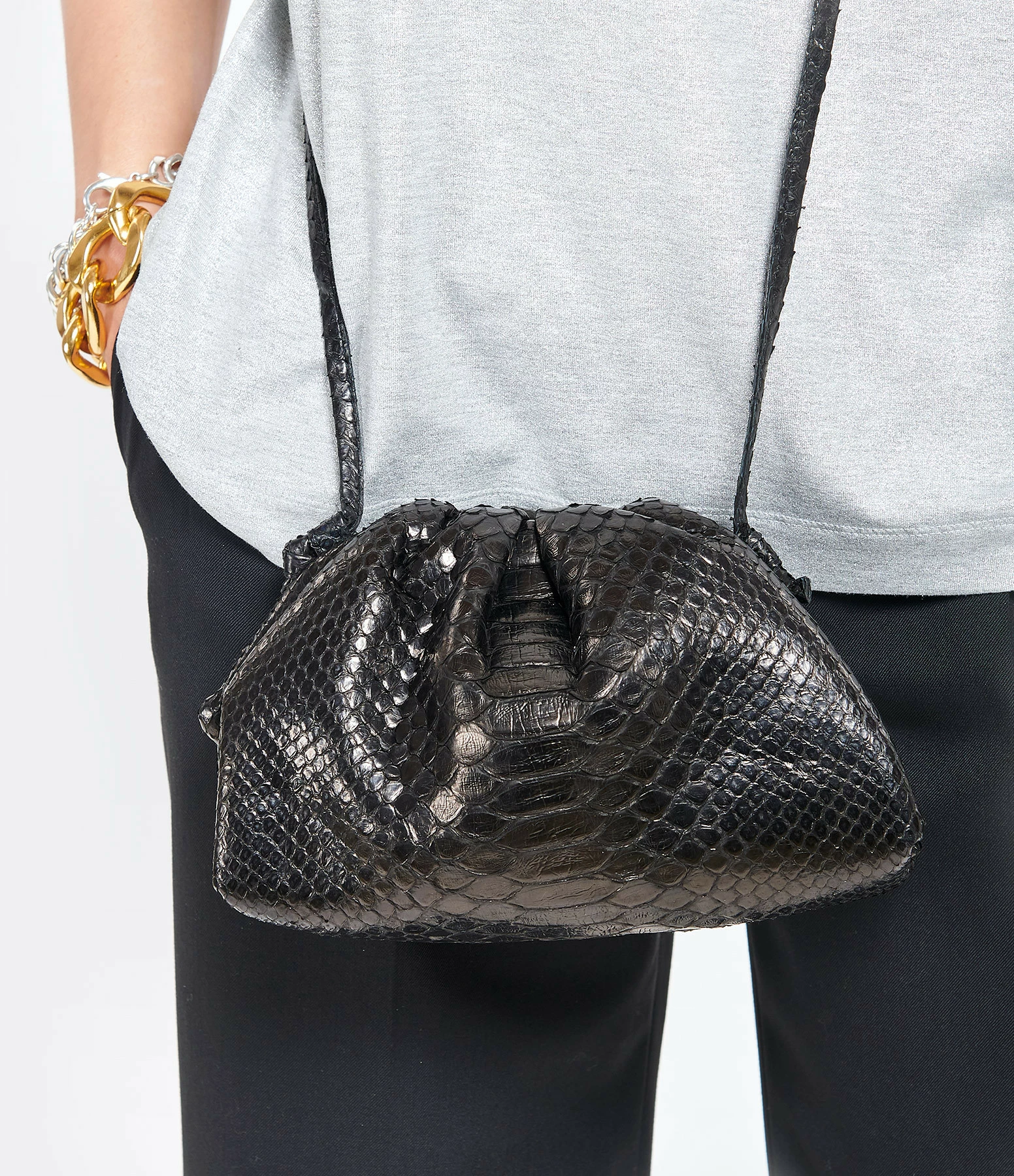 SISTA PARIS Sac Baby Uniq Cuir Souple Python Noir 7 SISTA PARIS Sac Baby Uniq Cuir Souple Python Noir – Image 5