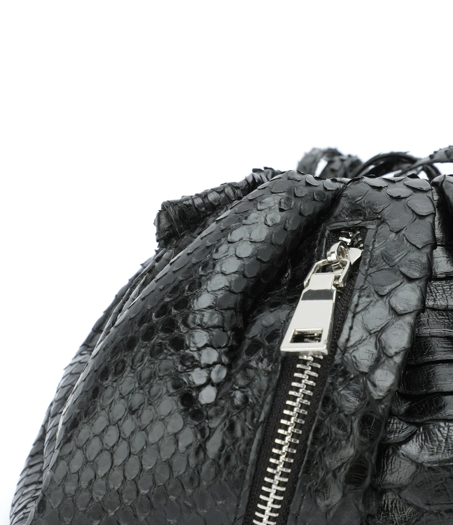 SISTA PARIS Sac Baby Uniq Cuir Souple Python Zip Noir 6 SISTA PARIS Sac Baby Uniq Cuir Souple Python Zip Noir – Image 4