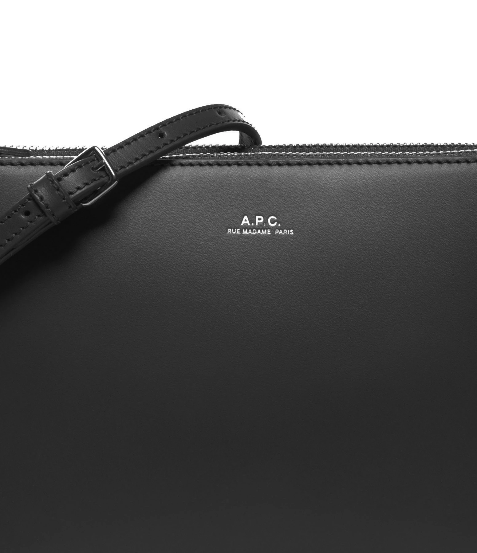 A.P.C. Sac Sarah Cuir Lisse Noir 6 A.P.C. Sac Sarah Cuir Lisse Noir – Image 4