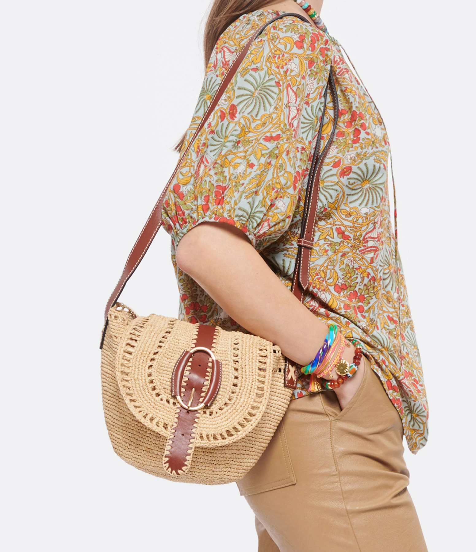 VANESSA BRUNO Panier PM Raphia Cognac 7 VANESSA BRUNO Panier PM Raphia Cognac – Image 5