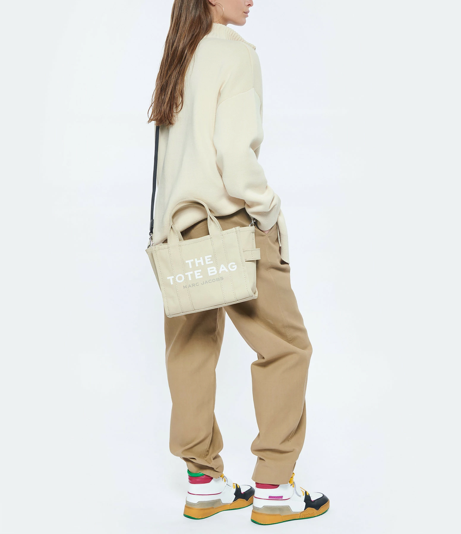 MARC JACOBS Sac The Mini Tote Coton Beige 8 MARC JACOBS Sac The Mini Tote Coton Beige – Image 6